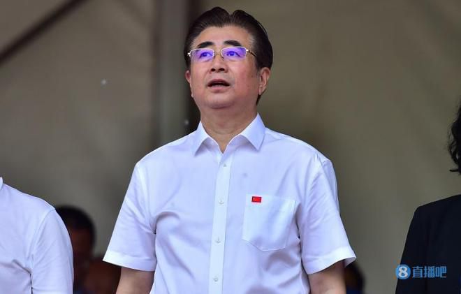 她不但拥有姣好的容貌和出挑的身材，演技更是得到众多名导认可